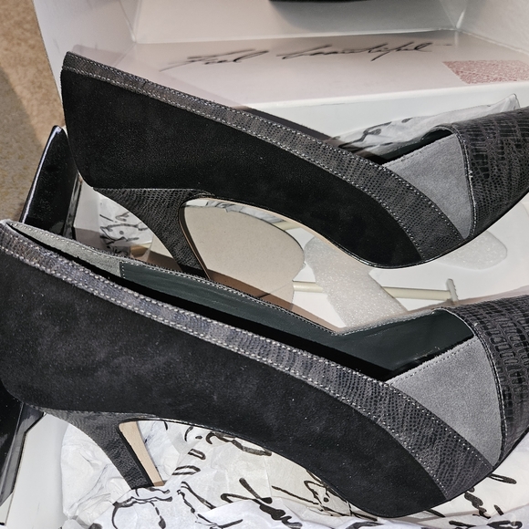 White house black market - Picture 5 of 8